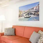 Apartment Ai Sansoni Canal View By Venicescape *