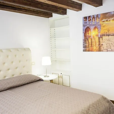 Apartment Rialto Corte Dei Sansoni Canal View By Wonderful Italy *
