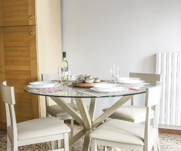 Rialto Corte Dei Sansoni Canal View By Wonderful Italy